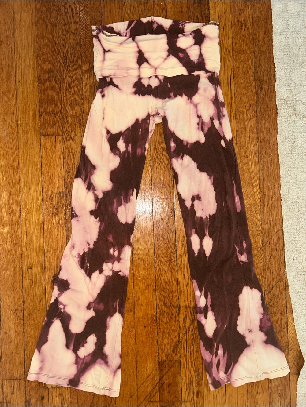 Hand-Bleached Tie-Dye Fold-over Low-Rise Flare Leggings - Pink, Brown, and cream